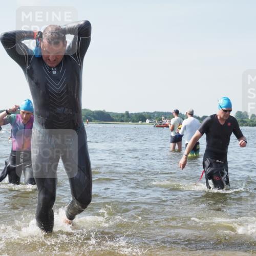 22.06.2025 - Viking Triathlon KatJ http://msf.ph/oto/8109369 22.06.2025 10:38:43 Schwimmen 22, 85, 135, 156, 164, 211, 215, 315, 327, 336, 601, 659 meine-sportfotos.de