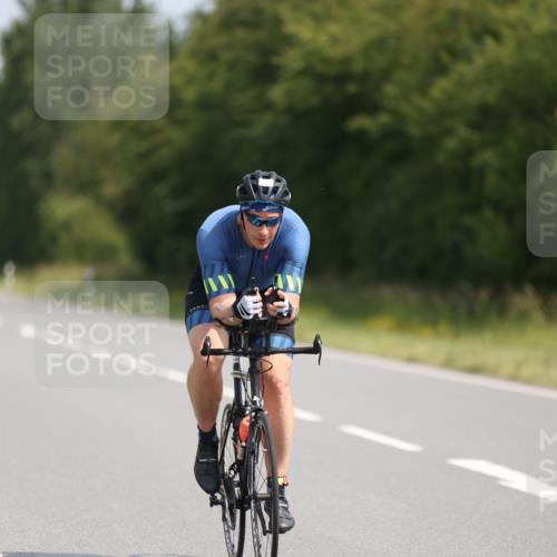 22.06.2025 - Viking Triathlon Yannick Fuchs http://msf.ph/oto/8109374 22.06.2025 11:33:48 Radfahren 25, 28, 290 meine-sportfotos.de