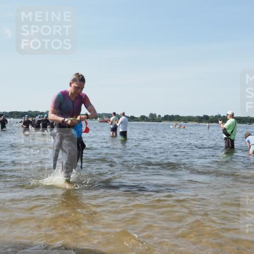 22.06.2025 - Viking Triathlon KatJ http://msf.ph/oto/8109385 22.06.2025 10:38:46 Schwimmen 26, 85, 135, 156, 164, 210, 211, 215, 315, 327, 336, 601 meine-sportfotos.de