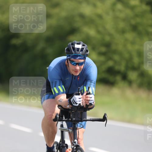 22.06.2025 - Viking Triathlon Yannick Fuchs http://msf.ph/oto/8109393 22.06.2025 11:33:49 Radfahren 25, 28, 290, 635 meine-sportfotos.de