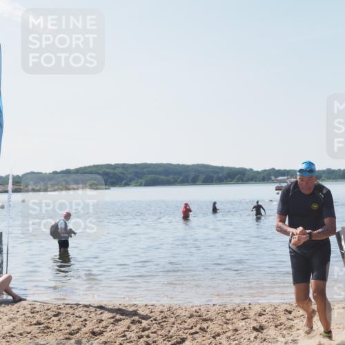22.06.2025 - Viking Triathlon MichiJ http://msf.ph/oto/8109410 22.06.2025 10:58:28 Schwimmen  meine-sportfotos.de