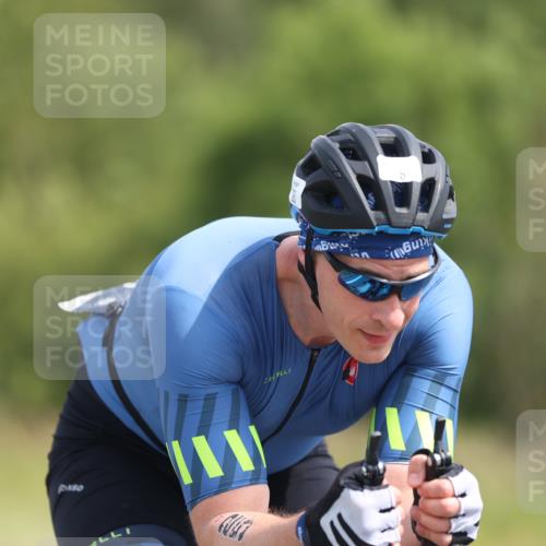 22.06.2025 - Viking Triathlon Yannick Fuchs http://msf.ph/oto/8109414 22.06.2025 11:33:50 Radfahren 25, 28, 283, 290, 635 meine-sportfotos.de