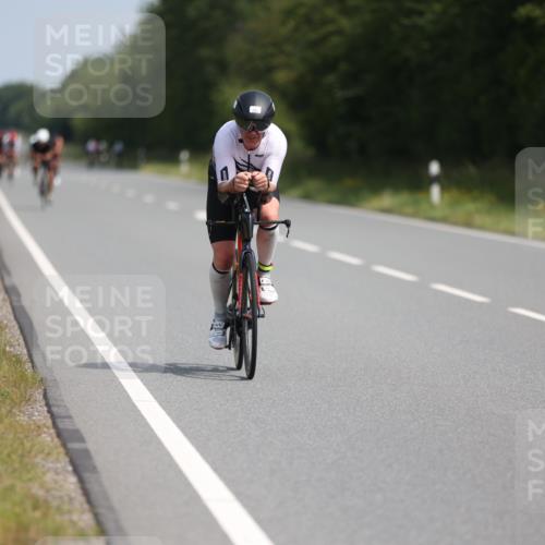 22.06.2025 - Viking Triathlon Yannick Fuchs http://msf.ph/oto/8109421 22.06.2025 11:33:51 Radfahren 25, 28, 283, 290, 635 meine-sportfotos.de