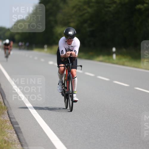 22.06.2025 - Viking Triathlon Yannick Fuchs http://msf.ph/oto/8109431 22.06.2025 11:33:51 Radfahren 25, 28, 283, 290, 635 meine-sportfotos.de