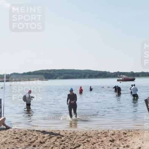 22.06.2025 - Viking Triathlon MichiJ http://msf.ph/oto/8109473 22.06.2025 10:58:53 Schwimmen 234, 268 meine-sportfotos.de