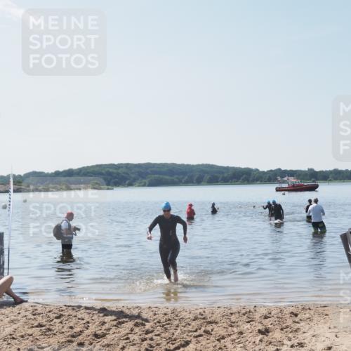 22.06.2025 - Viking Triathlon MichiJ http://msf.ph/oto/8109481 22.06.2025 10:58:54 Schwimmen 234, 268 meine-sportfotos.de