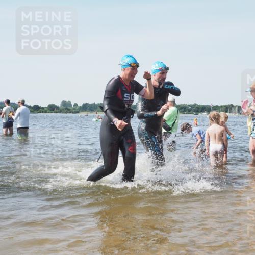 22.06.2025 - Viking Triathlon KatJ http://msf.ph/oto/8109487 22.06.2025 10:38:51 Schwimmen 26, 40, 57, 135, 164, 185, 210, 211, 315, 327, 336, 408, 416 meine-sportfotos.de