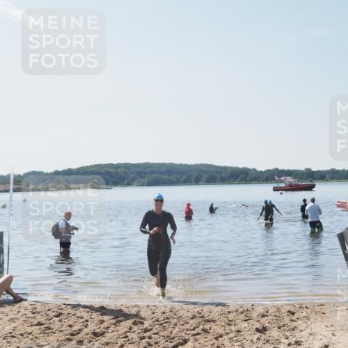 22.06.2025 - Viking Triathlon MichiJ http://msf.ph/oto/8109527 22.06.2025 10:58:55 Schwimmen 234, 268 meine-sportfotos.de