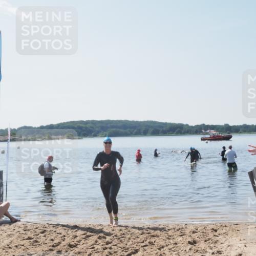 22.06.2025 - Viking Triathlon MichiJ http://msf.ph/oto/8109551 22.06.2025 10:58:55 Schwimmen 234, 268 meine-sportfotos.de