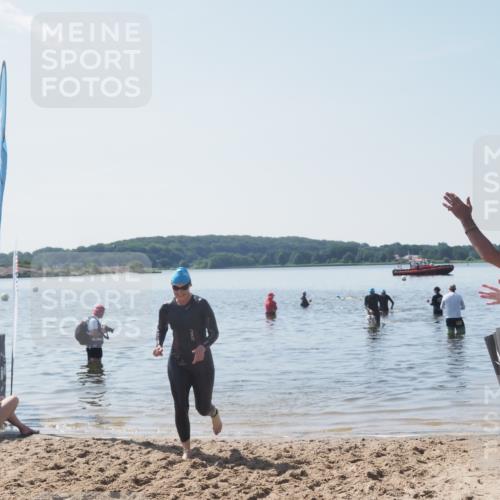 22.06.2025 - Viking Triathlon MichiJ http://msf.ph/oto/8109571 22.06.2025 10:58:56 Schwimmen 234, 268 meine-sportfotos.de