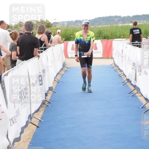 22.06.2025 - Viking Triathlon MichiJ http://msf.ph/oto/8109575 22.06.2025 16:22:02 Ziel 418 meine-sportfotos.de