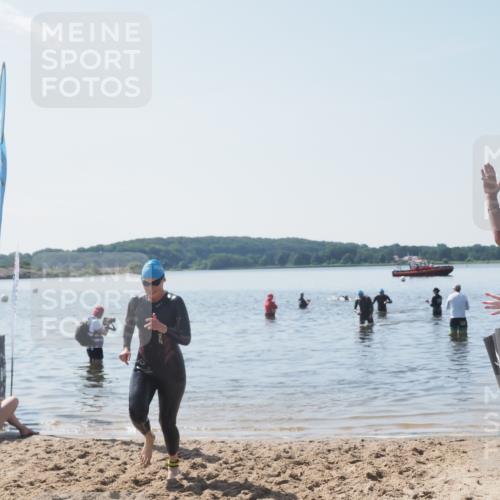 22.06.2025 - Viking Triathlon MichiJ http://msf.ph/oto/8109595 22.06.2025 10:58:56 Schwimmen 234, 268 meine-sportfotos.de