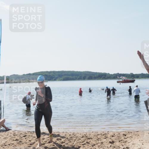 22.06.2025 - Viking Triathlon MichiJ http://msf.ph/oto/8109599 22.06.2025 10:58:56 Schwimmen 234, 268 meine-sportfotos.de