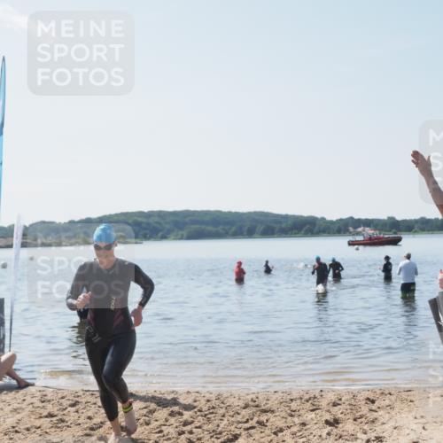 22.06.2025 - Viking Triathlon MichiJ http://msf.ph/oto/8109606 22.06.2025 10:58:56 Schwimmen 234, 268 meine-sportfotos.de
