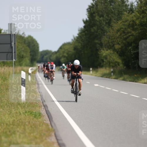 22.06.2025 - Viking Triathlon Yannick Fuchs http://msf.ph/oto/8109609 22.06.2025 11:33:56 Radfahren 28, 184, 199, 283, 290, 327, 369, 635 meine-sportfotos.de