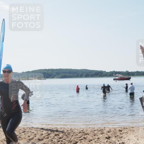 22.06.2025 - Viking Triathlon MichiJ http://msf.ph/oto/8109645 22.06.2025 10:58:57 Schwimmen 234, 268 meine-sportfotos.de