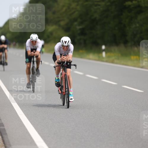 22.06.2025 - Viking Triathlon Yannick Fuchs http://msf.ph/oto/8109646 22.06.2025 12:14:44 Radfahren 182, 210, 241, 254, 353, 358, 411 meine-sportfotos.de