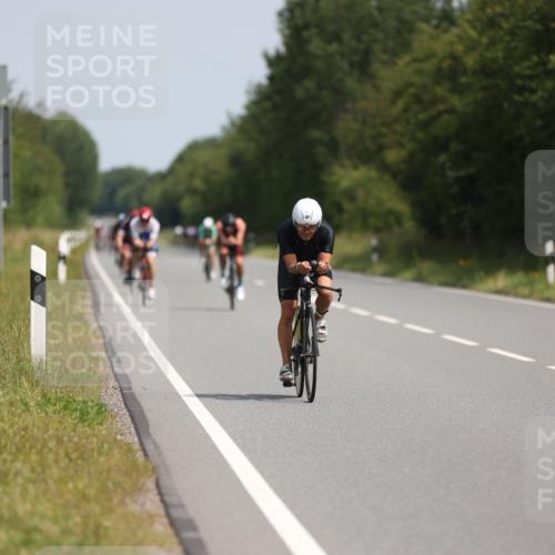 22.06.2025 - Viking Triathlon Yannick Fuchs http://msf.ph/oto/8109647 22.06.2025 11:33:58 Radfahren 28, 65, 184, 199, 283, 327, 369, 621, 635 meine-sportfotos.de