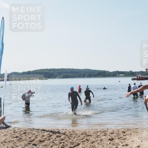 22.06.2025 - Viking Triathlon MichiJ http://msf.ph/oto/8109660 22.06.2025 10:59:09 Schwimmen 222, 234 meine-sportfotos.de