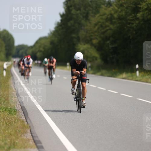 22.06.2025 - Viking Triathlon Yannick Fuchs http://msf.ph/oto/8109661 22.06.2025 11:33:58 Radfahren 28, 65, 184, 199, 283, 327, 369, 621, 635 meine-sportfotos.de