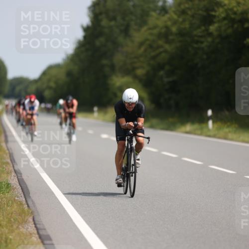 22.06.2025 - Viking Triathlon Yannick Fuchs http://msf.ph/oto/8109668 22.06.2025 11:33:58 Radfahren 28, 65, 184, 199, 283, 327, 369, 621, 635 meine-sportfotos.de