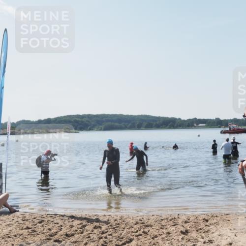 22.06.2025 - Viking Triathlon MichiJ http://msf.ph/oto/8109673 22.06.2025 10:59:09 Schwimmen 222, 234 meine-sportfotos.de