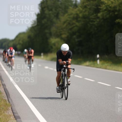 22.06.2025 - Viking Triathlon Yannick Fuchs http://msf.ph/oto/8109677 22.06.2025 11:33:58 Radfahren 28, 65, 184, 199, 283, 327, 369, 621, 635 meine-sportfotos.de