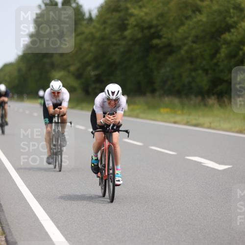 22.06.2025 - Viking Triathlon Yannick Fuchs http://msf.ph/oto/8109682 22.06.2025 12:14:45 Radfahren 182, 210, 241, 254, 329, 353, 358, 411 meine-sportfotos.de