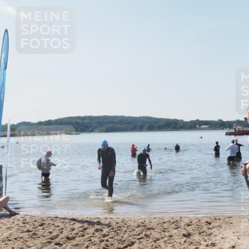 22.06.2025 - Viking Triathlon MichiJ http://msf.ph/oto/8109706 22.06.2025 10:59:10 Schwimmen 222, 234 meine-sportfotos.de