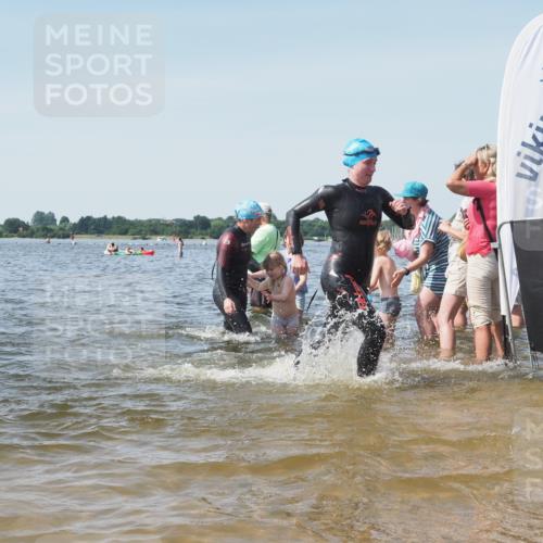 22.06.2025 - Viking Triathlon KatJ http://msf.ph/oto/8109729 22.06.2025 10:39:00 Schwimmen 26, 40, 57, 79, 148, 181, 185, 210, 211, 295, 336, 351, 408, 416, 451, 654 meine-sportfotos.de