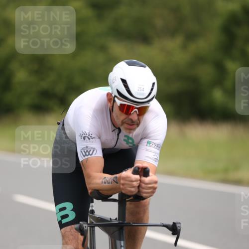 22.06.2025 - Viking Triathlon Yannick Fuchs http://msf.ph/oto/8109786 22.06.2025 12:14:47 Radfahren 182, 210, 254, 329, 353, 358, 376, 411 meine-sportfotos.de