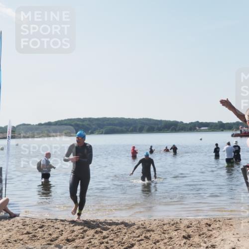 22.06.2025 - Viking Triathlon MichiJ http://msf.ph/oto/8109805 22.06.2025 10:59:12 Schwimmen 222, 234 meine-sportfotos.de