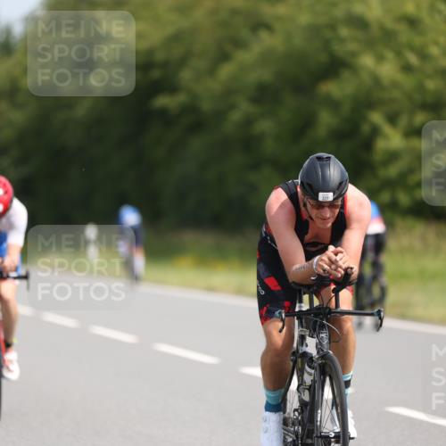 22.06.2025 - Viking Triathlon Yannick Fuchs http://msf.ph/oto/8109867 22.06.2025 11:34:04 Radfahren 65, 66, 184, 186, 199, 283, 327, 330, 369, 621 meine-sportfotos.de