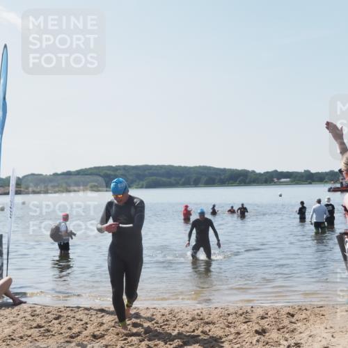 22.06.2025 - Viking Triathlon MichiJ http://msf.ph/oto/8109880 22.06.2025 10:59:13 Schwimmen 222, 234 meine-sportfotos.de