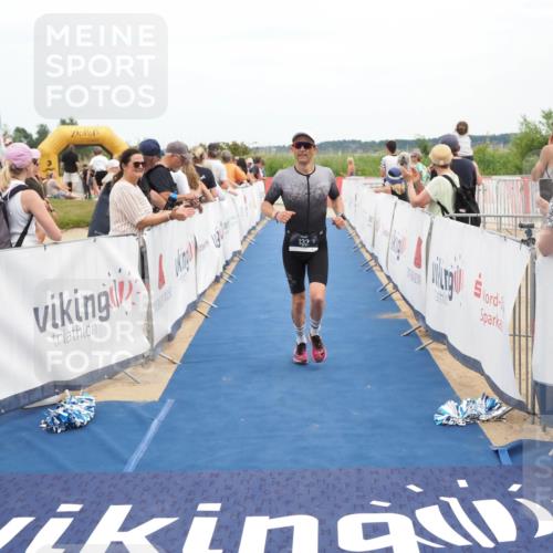 22.06.2025 - Viking Triathlon MichiJ http://msf.ph/oto/8109887 22.06.2025 15:01:18 Ziel 132 meine-sportfotos.de