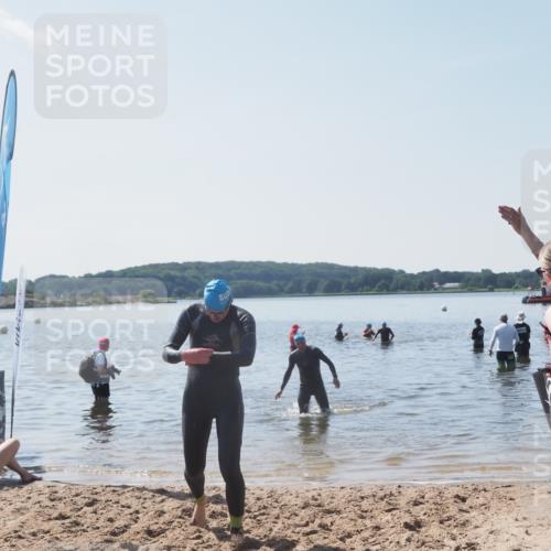 22.06.2025 - Viking Triathlon MichiJ http://msf.ph/oto/8109893 22.06.2025 10:59:13 Schwimmen 222, 234 meine-sportfotos.de