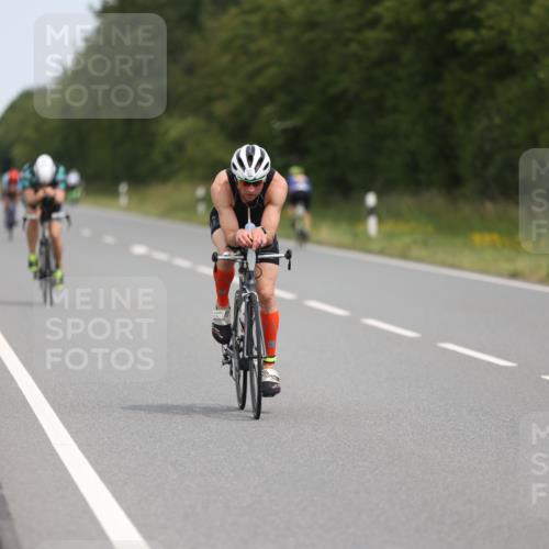 22.06.2025 - Viking Triathlon Yannick Fuchs http://msf.ph/oto/8109949 22.06.2025 12:14:53 Radfahren 72, 210, 329, 353, 358, 376, 411, 553 meine-sportfotos.de