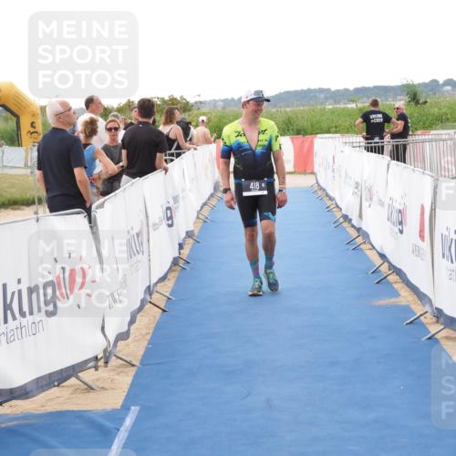 22.06.2025 - Viking Triathlon MichiJ http://msf.ph/oto/8109951 22.06.2025 16:22:04 Ziel 418 meine-sportfotos.de