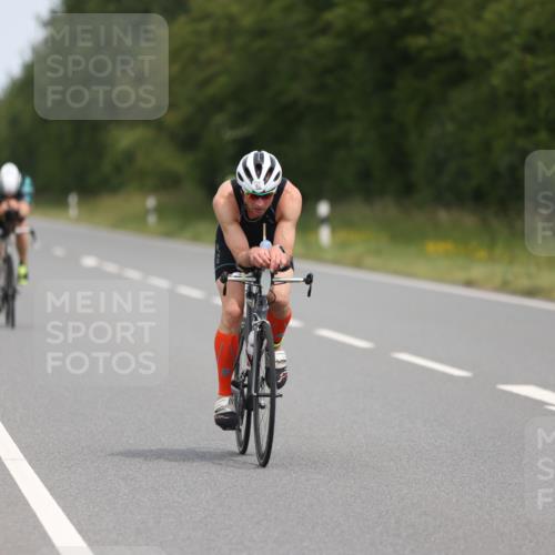 22.06.2025 - Viking Triathlon Yannick Fuchs http://msf.ph/oto/8109962 22.06.2025 12:14:53 Radfahren 72, 210, 329, 353, 358, 376, 411, 553 meine-sportfotos.de