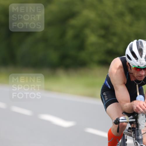 22.06.2025 - Viking Triathlon Yannick Fuchs http://msf.ph/oto/8109991 22.06.2025 12:14:54 Radfahren 72, 210, 329, 353, 376, 411, 433, 553 meine-sportfotos.de