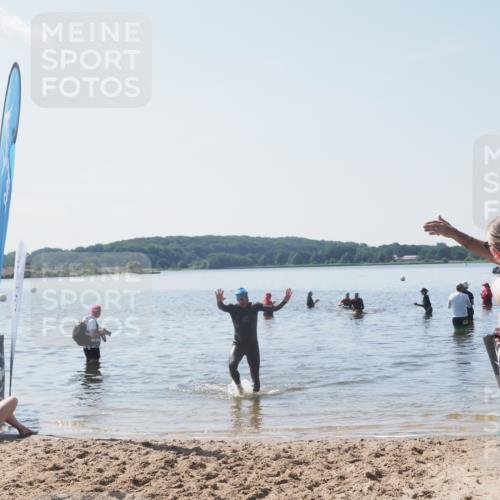 22.06.2025 - Viking Triathlon MichiJ http://msf.ph/oto/8109992 22.06.2025 10:59:16 Schwimmen 222, 459 meine-sportfotos.de