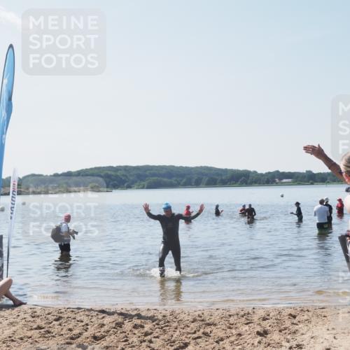 22.06.2025 - Viking Triathlon MichiJ http://msf.ph/oto/8110005 22.06.2025 10:59:16 Schwimmen 222, 459 meine-sportfotos.de