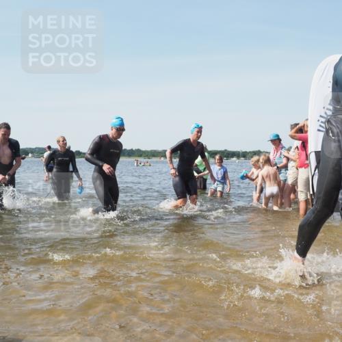 22.06.2025 - Viking Triathlon KatJ http://msf.ph/oto/8110030 22.06.2025 10:39:06 Schwimmen 40, 57, 79, 148, 181, 182, 185, 210, 276, 295, 351, 386, 408, 416, 451, 536, 654 meine-sportfotos.de