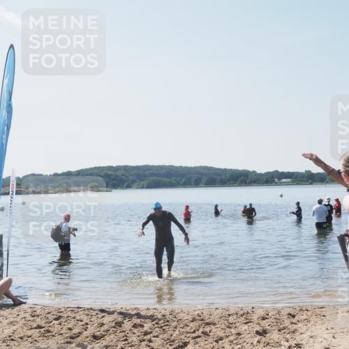 22.06.2025 - Viking Triathlon MichiJ http://msf.ph/oto/8110042 22.06.2025 10:59:16 Schwimmen 222, 459 meine-sportfotos.de
