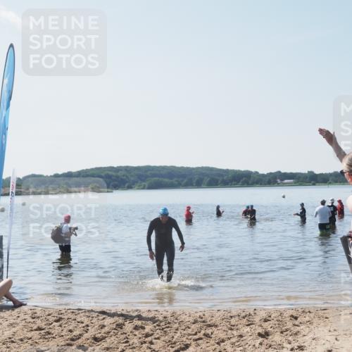 22.06.2025 - Viking Triathlon MichiJ http://msf.ph/oto/8110067 22.06.2025 10:59:17 Schwimmen 222, 459 meine-sportfotos.de