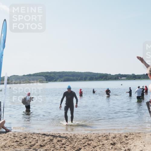 22.06.2025 - Viking Triathlon MichiJ http://msf.ph/oto/8110088 22.06.2025 10:59:17 Schwimmen 222, 459 meine-sportfotos.de