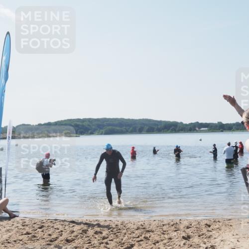 22.06.2025 - Viking Triathlon MichiJ http://msf.ph/oto/8110114 22.06.2025 10:59:17 Schwimmen 222, 459 meine-sportfotos.de