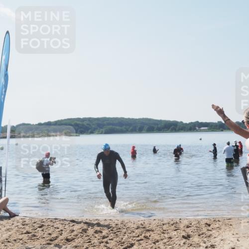 22.06.2025 - Viking Triathlon MichiJ http://msf.ph/oto/8110138 22.06.2025 10:59:18 Schwimmen 222, 459 meine-sportfotos.de