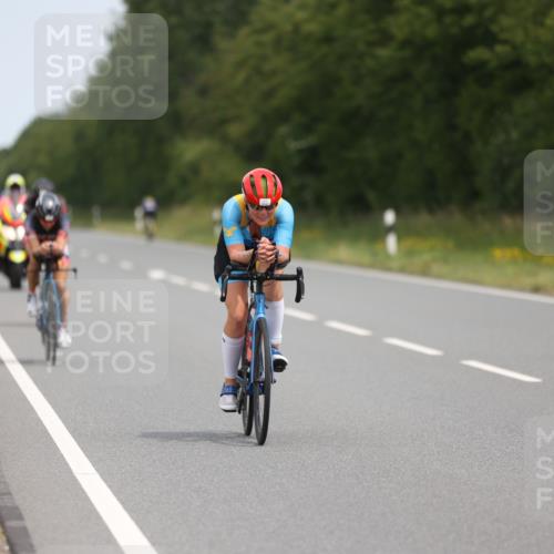 22.06.2025 - Viking Triathlon Yannick Fuchs http://msf.ph/oto/8110147 22.06.2025 12:14:59 Radfahren 72, 329, 376, 433, 553 meine-sportfotos.de