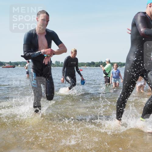 22.06.2025 - Viking Triathlon KatJ http://msf.ph/oto/8110148 22.06.2025 10:39:08 Schwimmen 40, 57, 79, 148, 181, 182, 185, 276, 295, 351, 386, 408, 416, 451, 536, 654 meine-sportfotos.de